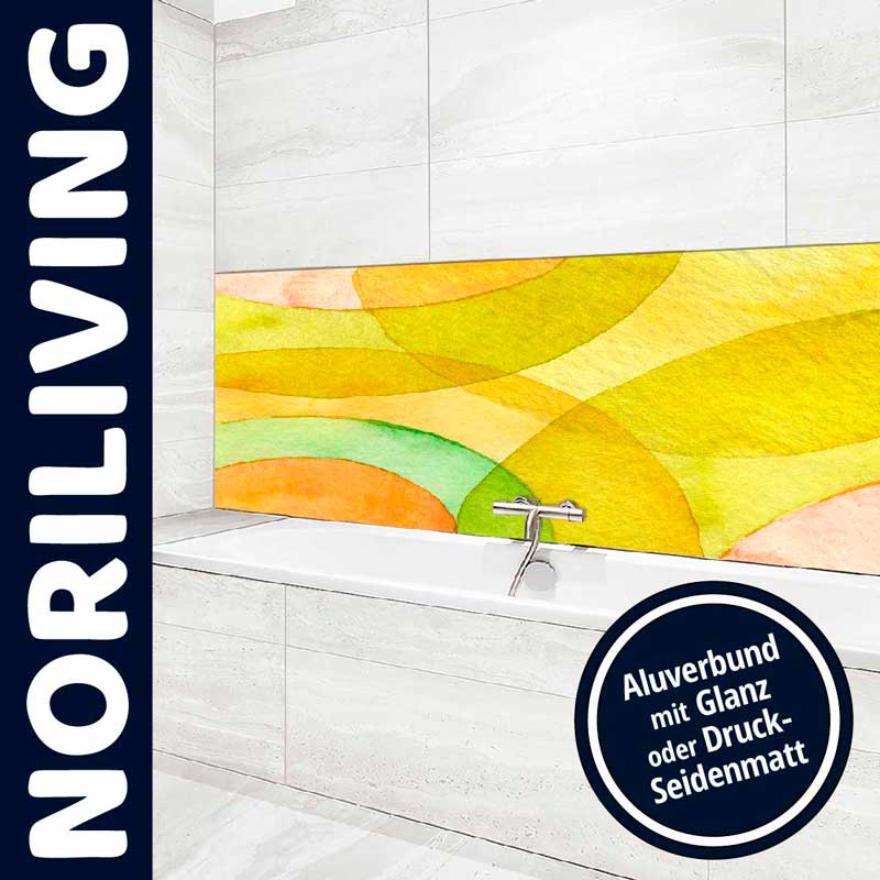 Badezimmer mit farbigem Aluverbund-Panel über der Badewanne, erhältlich in Glanz oder Druck-Seidenmatt, von NORILIVING.