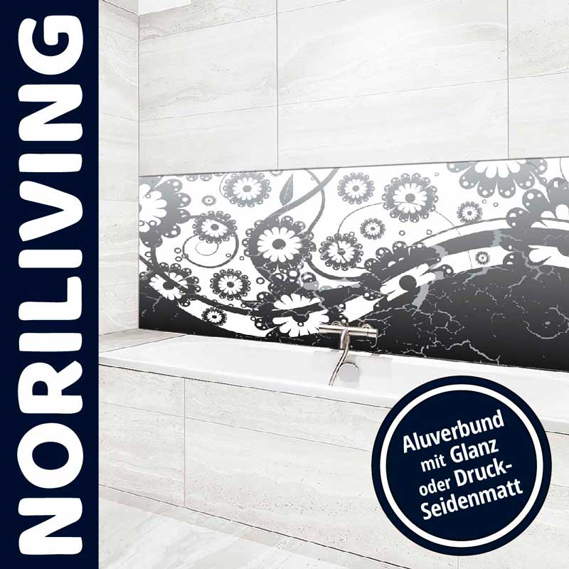 Badezimmer mit einem modernen Wandschutz in floralem Design von NORILIVING, bestehend aus einem Aluverbund mit Glanz oder Druck-Seidenmatt.