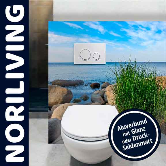 Noriliving WC-Anlage mit dekorativem Strandmotiv und stilvoller Aluverbundplatte Moderne Toilettenanlage von Noriliving mit einem relaxierenden Strandmotiv auf einer Aluverbundplatte in Glanz oder Druck-Seidenmatt