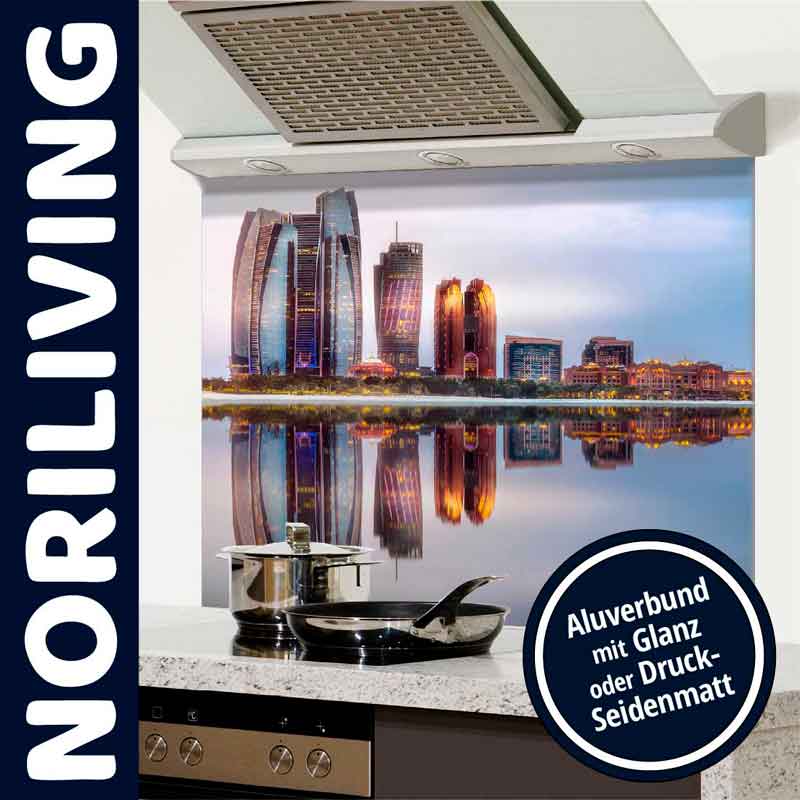 Moderne Küchenrückwand mit Stadt-Skyline-Motiv und Hochglanz-Finish