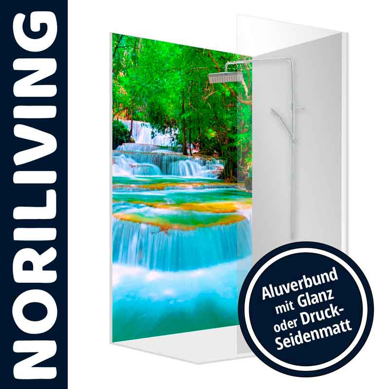 Duschwand von Norliving mit einem lebhaften Wasserfall-Motiv im Aluverbund, erhältlich in Glanz oder Druck-Seidenmatt