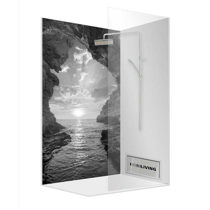 Duscheinheit mit Landschaftsmotiv in Schwarz-Weiß Moderne Duschkabine mit Fototapete einer Felsenküste und Meer in Schwarz-Weiß