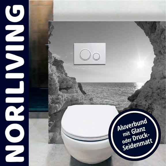 Toilette mit stilvoller Aluverbund-Rückwand und Meereslandschaftsmotiv