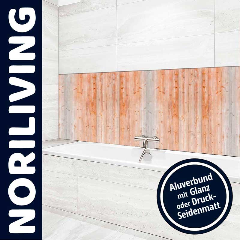 Badezimmer mit Aluverbund-Wand in Holzoptik und moderner Ausstattung von Noriliving