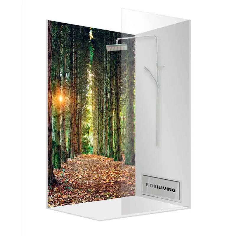Duschrückwand mit Waldmotiv und Regendusche