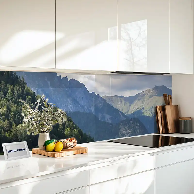 Küchenrückwand Echtglasoptik Profiline Alpenlandschaft mit Tal, Dorf und grünen Wiesen 230