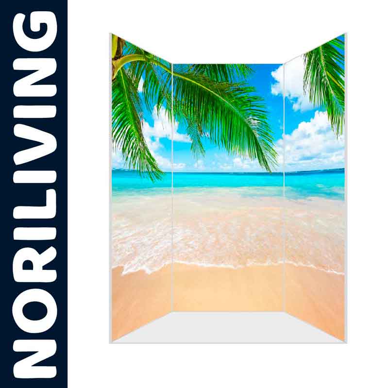 Dreiteilige Trennwand mit einem Strandbild, das Palmen, weißen Sand und ein türkisblaues Meer zeigt. Ideal für eine entspannende Atmosphäre im Innenraum.