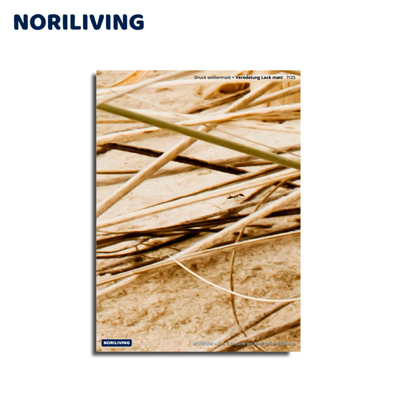 Nahaufnahme eines Noriliving Kunstdrucks mit Gräsern, seidenmatt bedruckt und mit matter Lackveredelung versehen