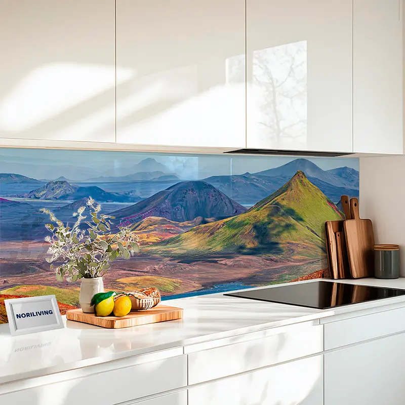 Küchenrückwand Alu Panoramalandschaft mit Blick auf Landmannalaugar Berge, Island 990