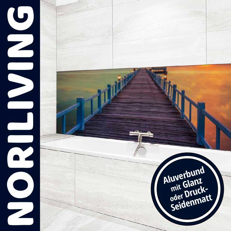 Badezimmer mit Aluverbund Wandpaneel mit Steg-Motiv in Glanz oder Druck-Seidenmatt