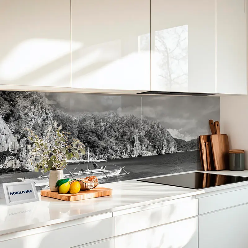 Küchenrückwand Echtglasoptik Profiline Malediven Strandausblick mit Bergen 827 schwarz-weiß