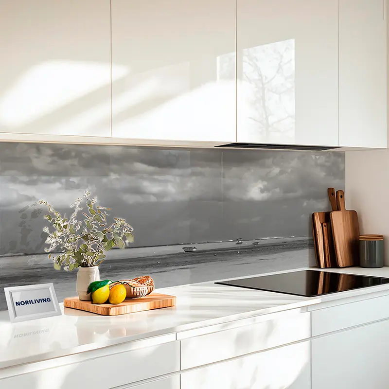 Küchenrückwand Echtglasoptik Profiline Hängematte im türkisfarbenen Wasser Mauritius 622 schwarz-weiß