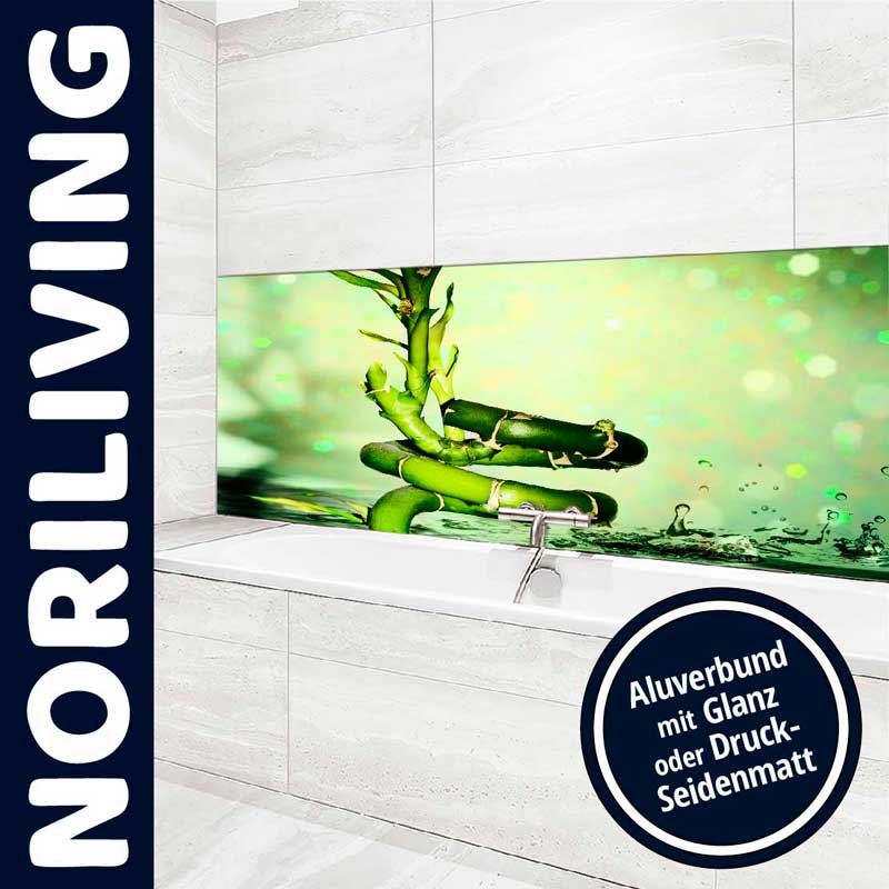 Badezimmer mit Bambusdekor und Aluverbund-Platte Modernes Badezimmer mit Bambusmotiv als Wanddekoration auf Aluverbund-Platte