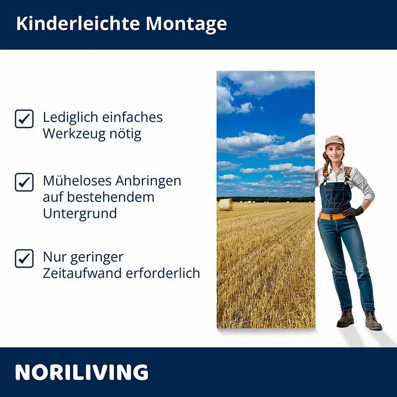 Frau steht neben Montagehinweisen und Poster