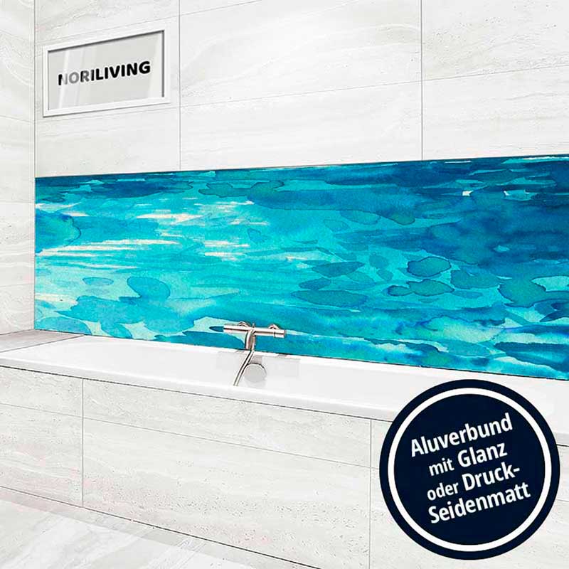 Hochwertiger Badezimmer-Rückwandschutz in Meeresdesign aus Aluverbund, erhältlich in Glanz oder Druck-Seidenmatt.