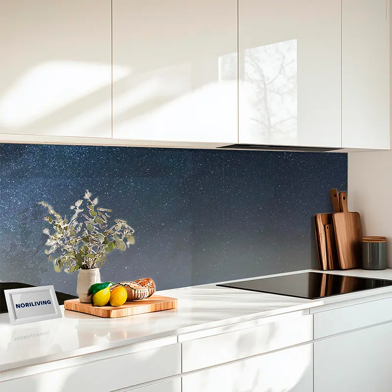 Küchenrückwand Alu Milchstraßenbogen und Sterne am Nachthimmel über den Alpen 261