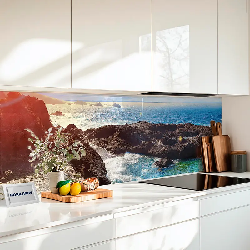 Küchenrückwand Echtglasoptik Profiline Felsenbucht mit kristallklarem Meer und Sonnenlicht 649