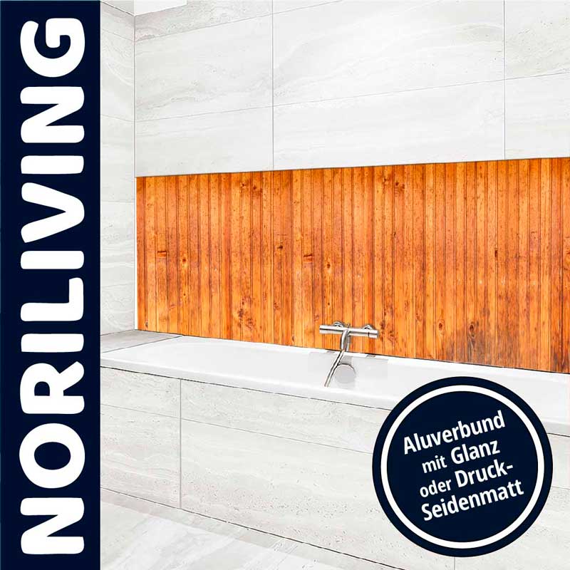 Modernes Badezimmer von Noriliving mit weißer Badewanne und orangefarbener Holzverkleidung als Wanddekoration