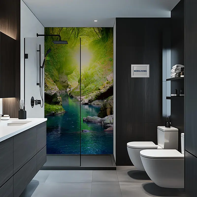 Modernes Bad mit Duschwand-Motiv Fluss