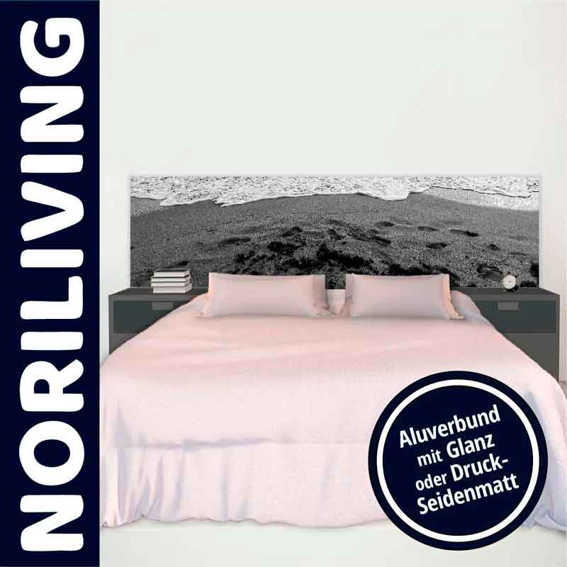 Schlafzimmer mit einem Alubund-Kopfteil mit Glanz oder Druck-Seidenmatt von NORILIVING, Doppelbett und Nachttische