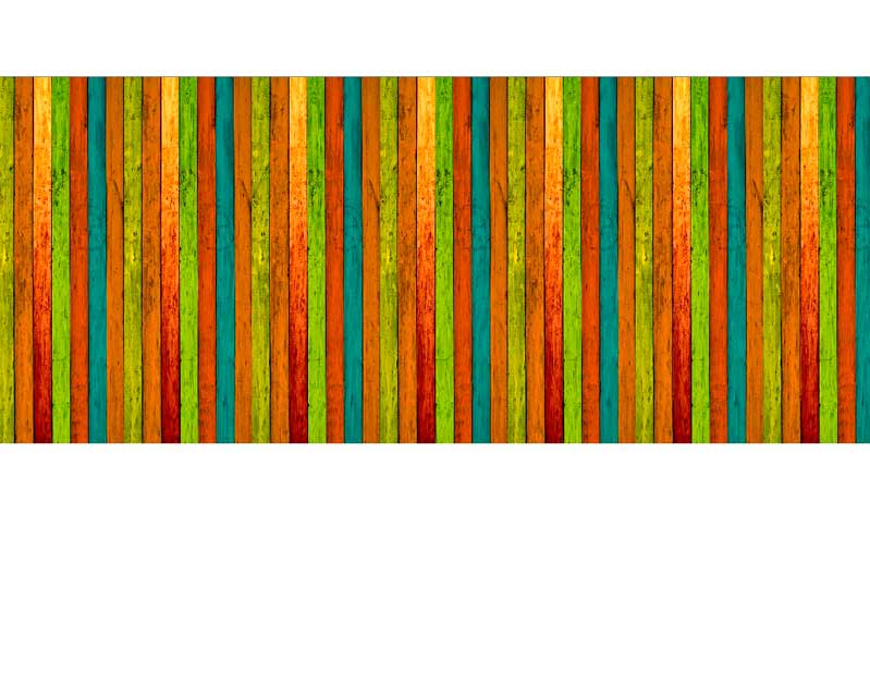 Ein Muster aus vertikalen Holzlatten in verschiedenen Farben, darunter Orange, Grün und Blau, bildet einen lebendigen Hintergrund.