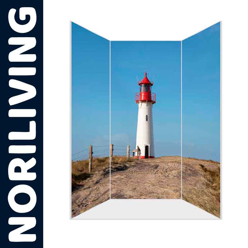Raumteiler mit Leuchtturm-Motiv auf drei Paneelen von NORILIVING