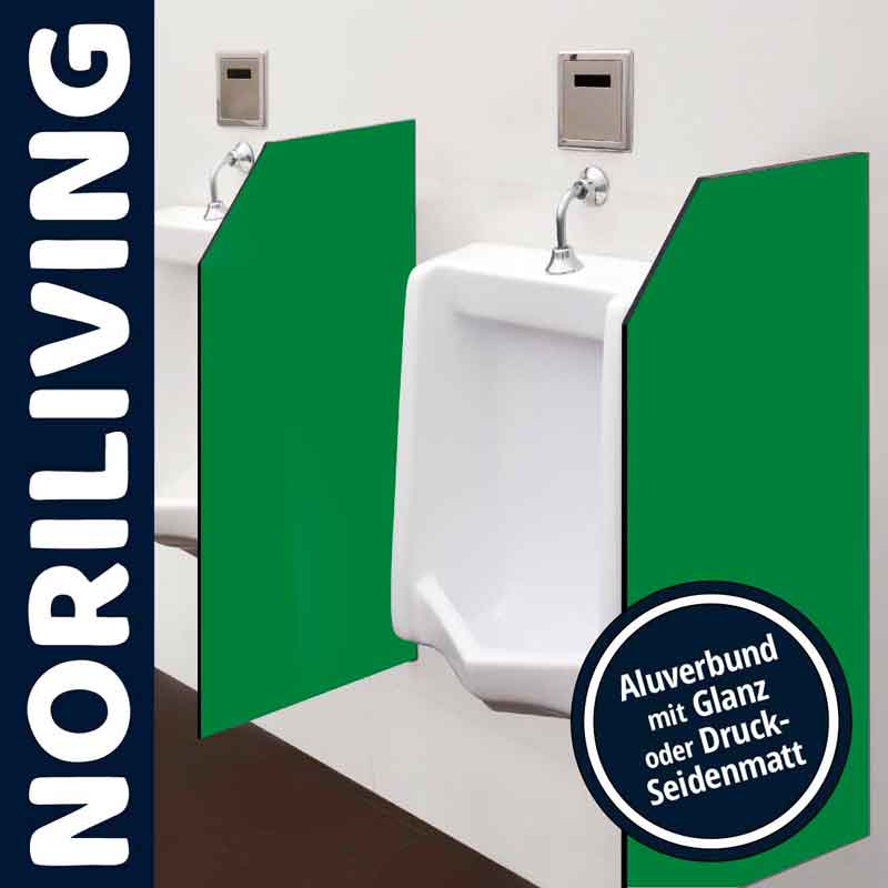 Urinale mit grüner Trennwand aus Aluverbund, Glanz oder Druck-Seidenmatt, von Noriliving