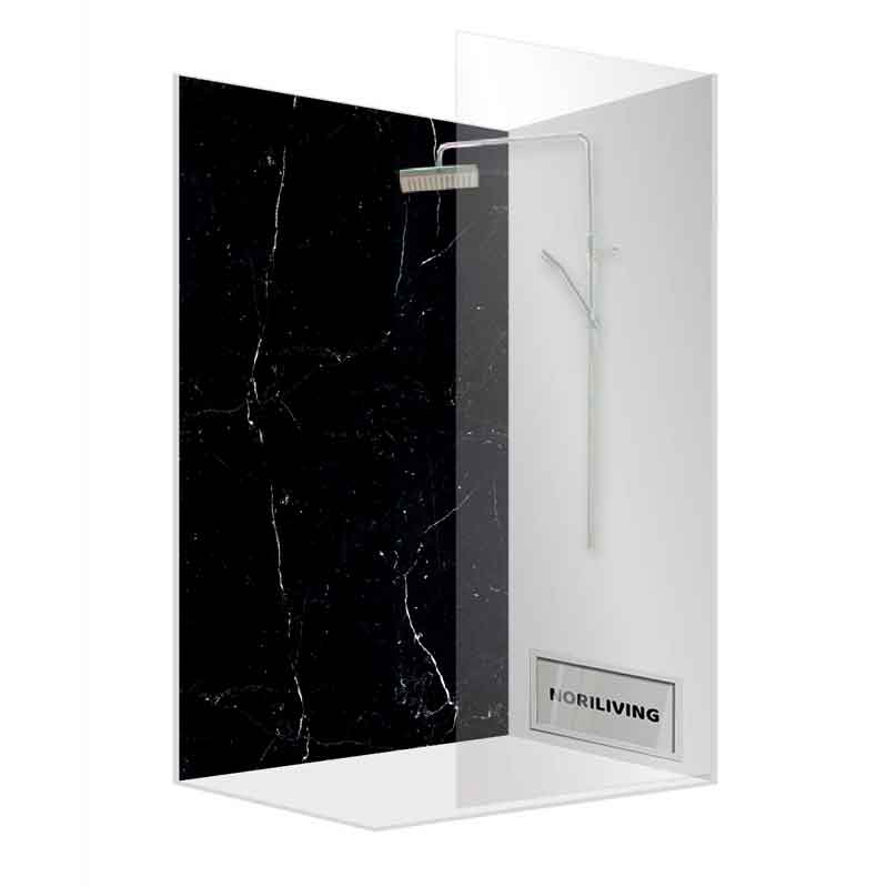 Moderne Duschabtrennung in schwarzer Marmoroptik mit Glaswänden und Duschkopf