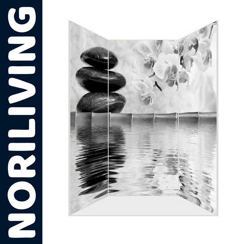 Dreiteiliger Paravent mit Zen-Motiven, zeigt gestapelte Steine und Orchideen über Wasser, Noriliving-Design