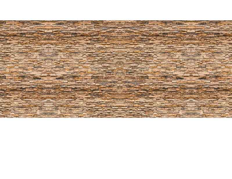 Rustikale Steinmauer aus verschiedenen Natursteinen für Innenraumgestaltung