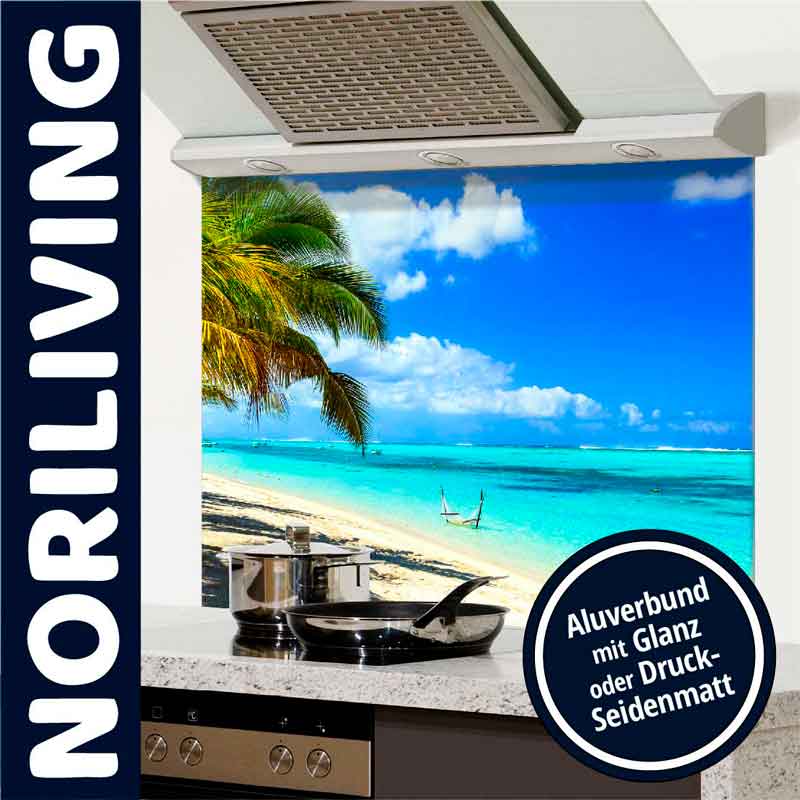 Küchenrückwand mit tropischem Strandmotiv, Palme und blauem Meer, erhältlich in Glanz oder Druck-Seidenmatt von Noriliving