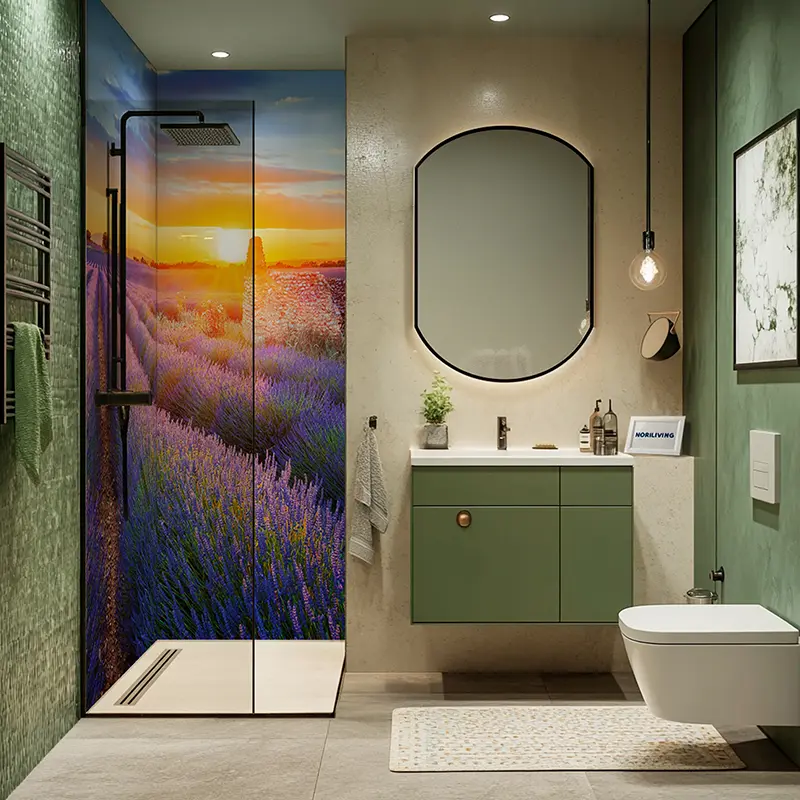 Modernes Bad mit Lavendel-Motiv in der Dusche