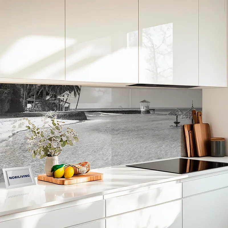 Küchenrückwand Echtglasoptik Profiline Palmen am Sandstrand Mauritius 583 schwarz-weiß