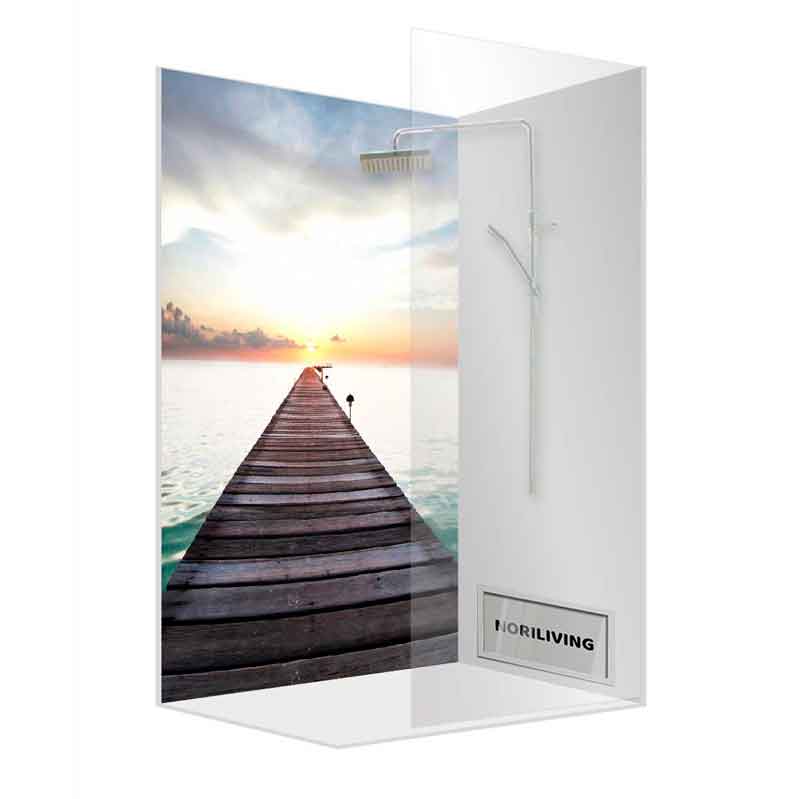 Duschrückwand mit Sonnenuntergangsmotiv und Seesteg - Elegante Badezimmerdekoration Moderne Duschrückwand mit beruhigendem Sonnenuntergang und Seesteg-Motiv im Badezimmer.
