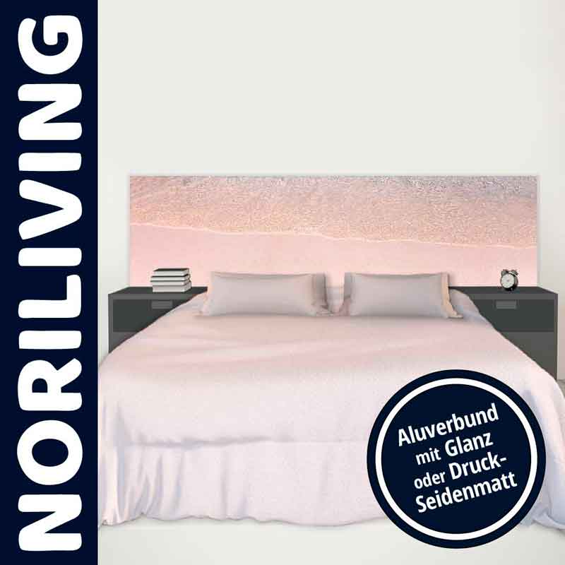 Stilvolles Schlafzimmer mit modernem Kunst-Kopfteil und hochwertigem Aluverbund Schlafzimmer mit modernem Bett und elegantem Kunst-Kopfteil in sanften Pastelltönen