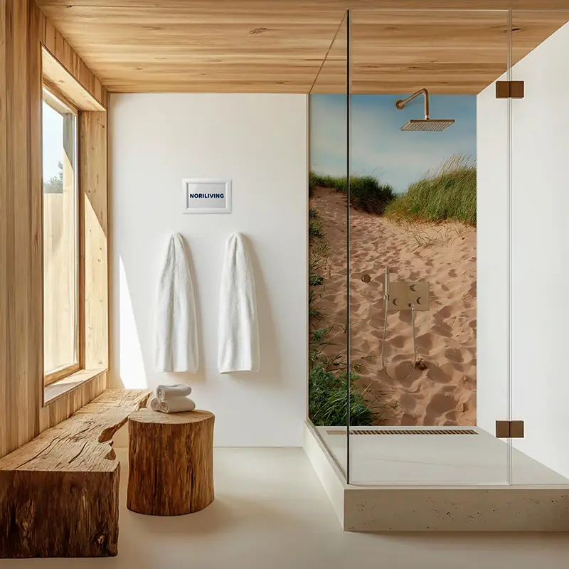 Badezimmer mit Glasdusche und Dünen-Wandbild