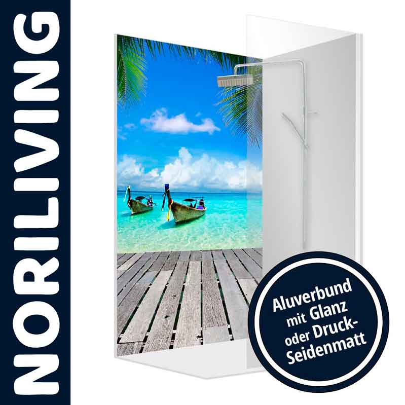 Duschrückwand mit Strandmotiv auf Alubund - Glanz oder Druck-Seidenmatt Dekorative Duschrückwand mit tropischem Strandmotiv, erhältlich in Glanz oder Druck-Seidenmatt