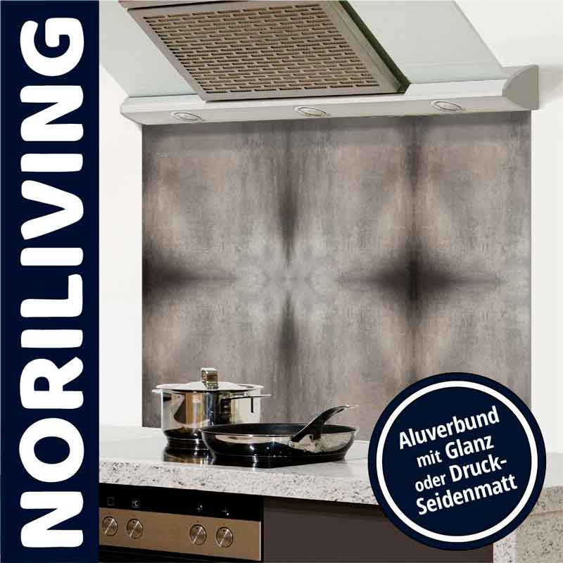Küchenrückwand aus Aluverbund mit Glanz- oder Druck-Seidenmatt-Oberfläche, inklusive Topf und Pfanne auf Arbeitsplatte