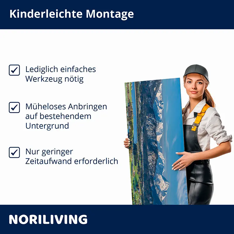 Montage: Frau hält Wandbild mit Bergmotiv