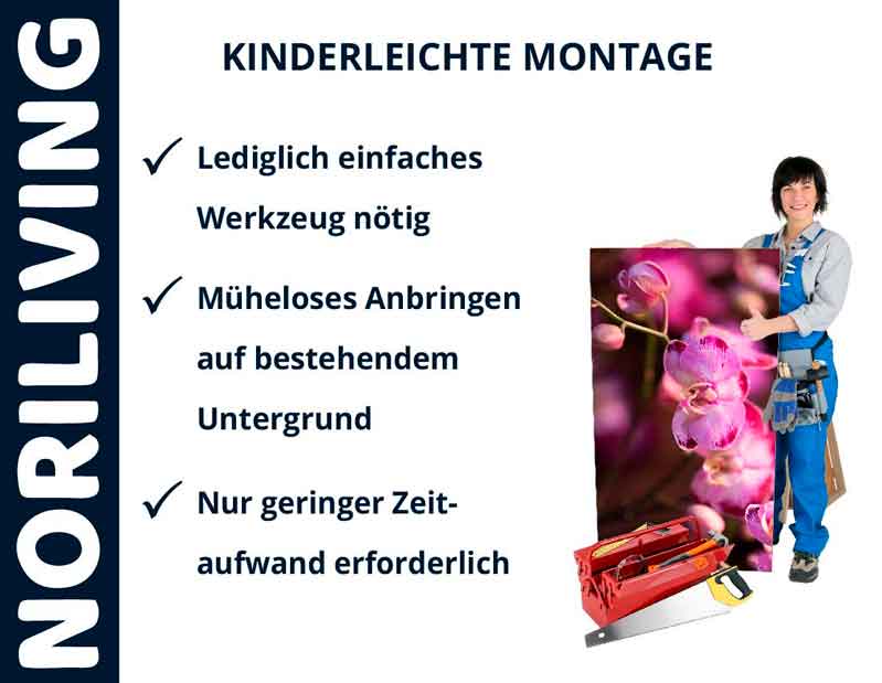 Frau zeigt kinderleichte Montage einer Wanddekoration von NoriLiving mit Werkzeug und Checkliste
