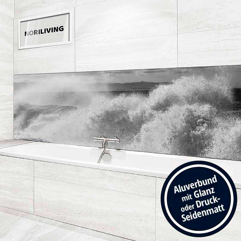 Modernes Badezimmer mit Alu-Verbund-Wandverkleidung in Glanz oder Druck-Seidenmatt mit Meeresmotiv