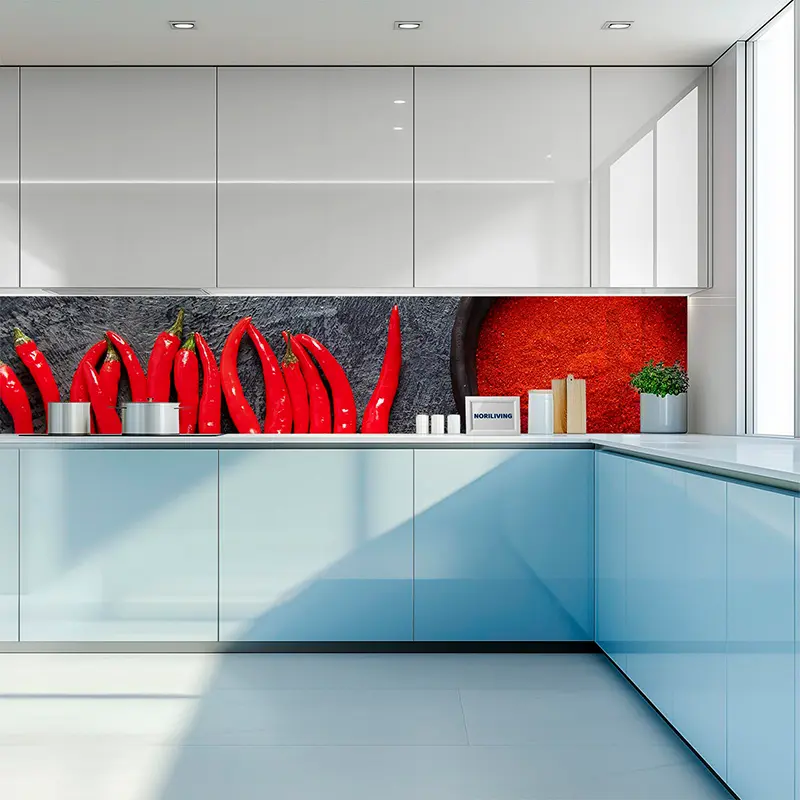 Moderne Küche mit Rückwand aus roter Chili-Dekoration
