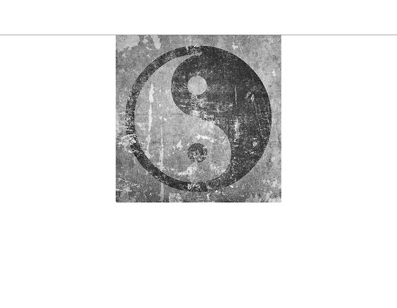 Schwarz-weißes Yin-Yang-Symbol auf einem alten, verwitterten Betonhintergrund