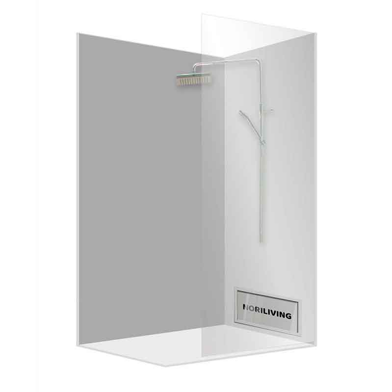 Eckdusche mit transparenter Glaswand und verchromtem Duschsystem