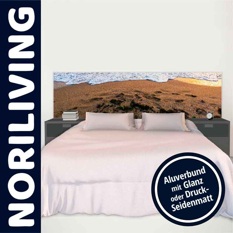 Bett mit dekorativem Strandmotiv im Kopfteil, Aluverbund Ausführung, beidseitige Nachttische