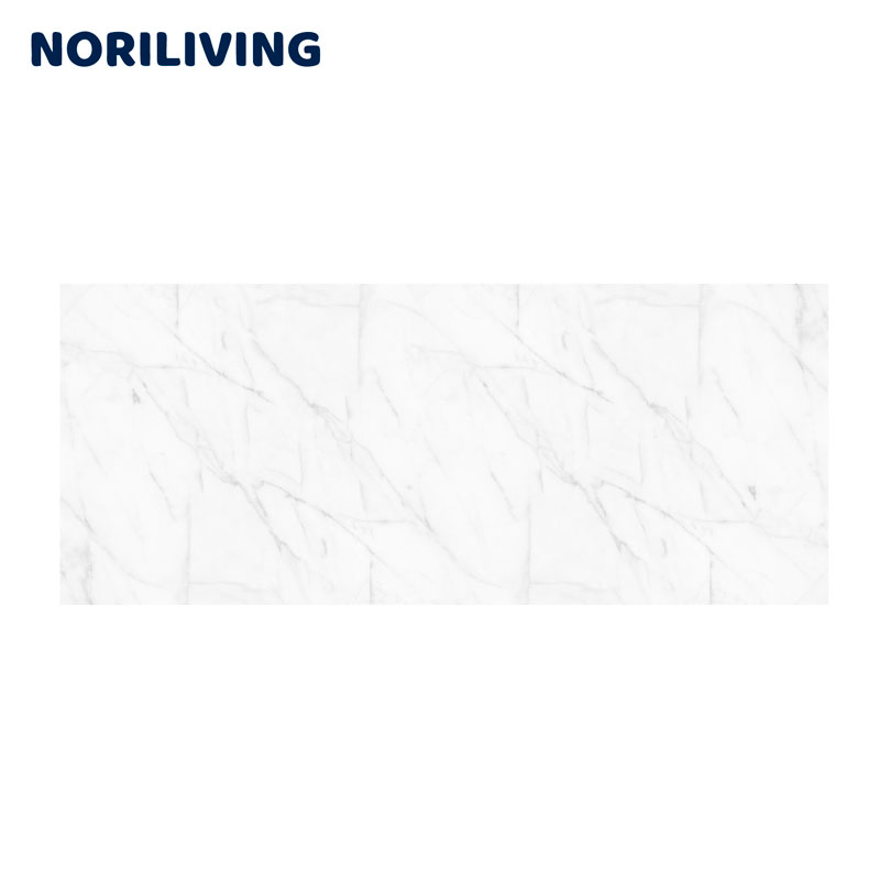 Weiße Keramikfliese in Marmor-Optik von Noriliving, ideal für stilvolle Wand- und Bodenverkleidungen