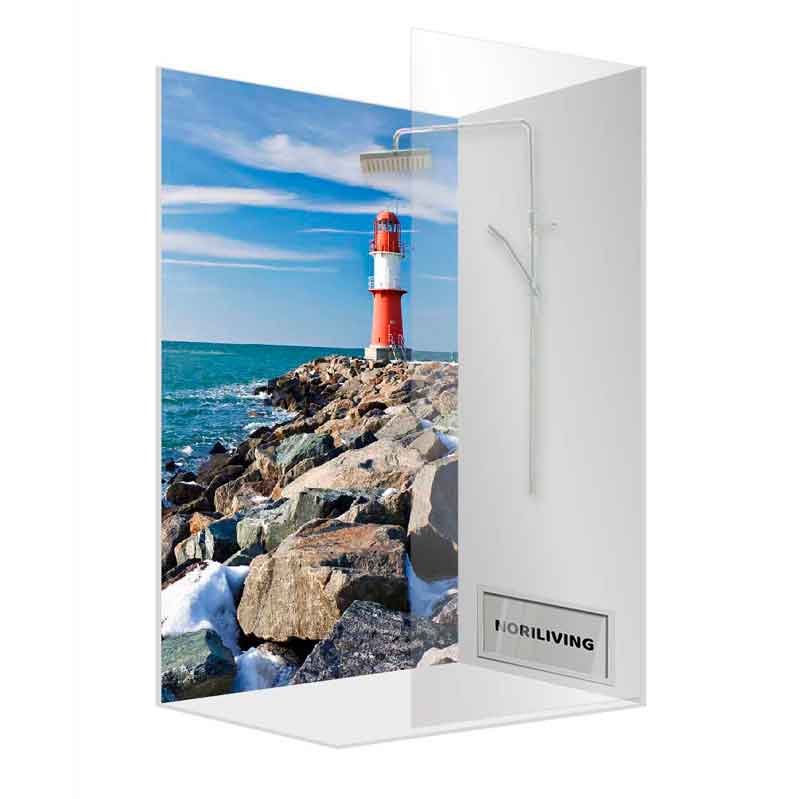 Glas-Duschkabine mit einem Bild von einem Leuchtturm auf Felsen und integrierter Regenwalddusche