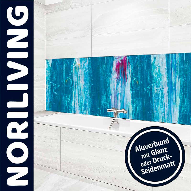 Badezimmer mit blauer Aluverbundverkleidung von Noriliving, erhältlich in glänzend oder seidenglänzend.