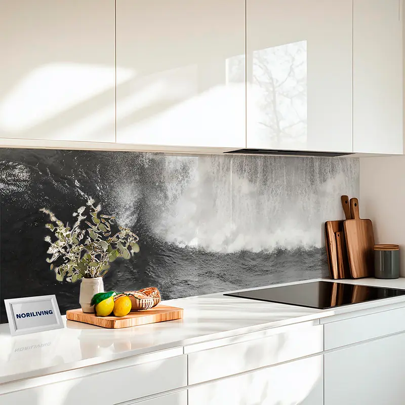 Fliesenspiegel Alu Brechende Meereswelle bei starkem Wellengang 667 schwarz-weiß