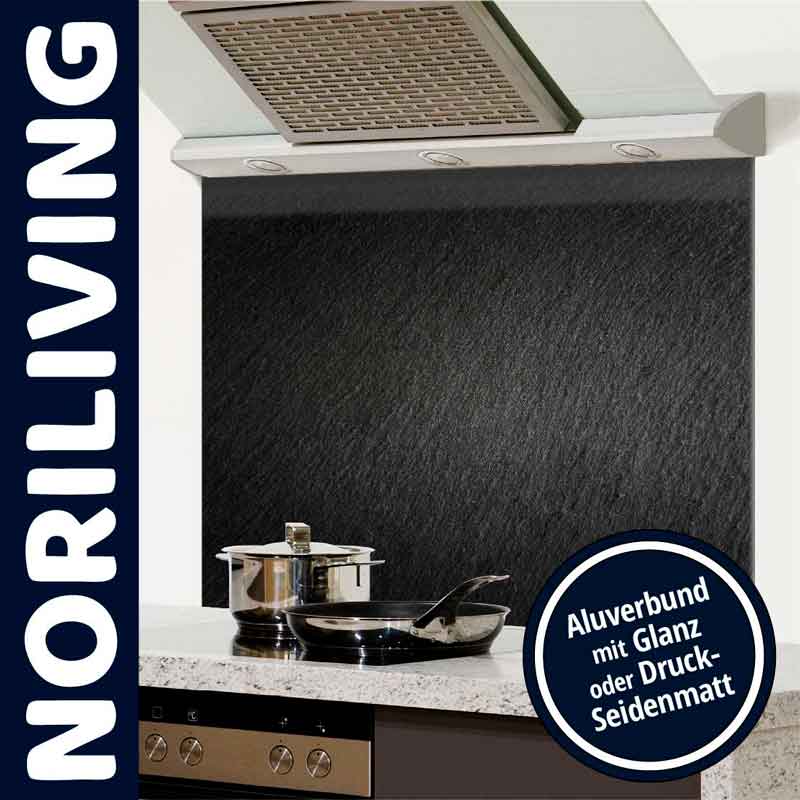 Aluverbund Küchenrückwand Glanz oder Druck-Seidenmatt von NORILIVING Küchenrückwand aus Aluverbund mit glänzendem oder seidenmattem Finish von NORILIVING, montiert über Herd und Dunstabzugshaube.